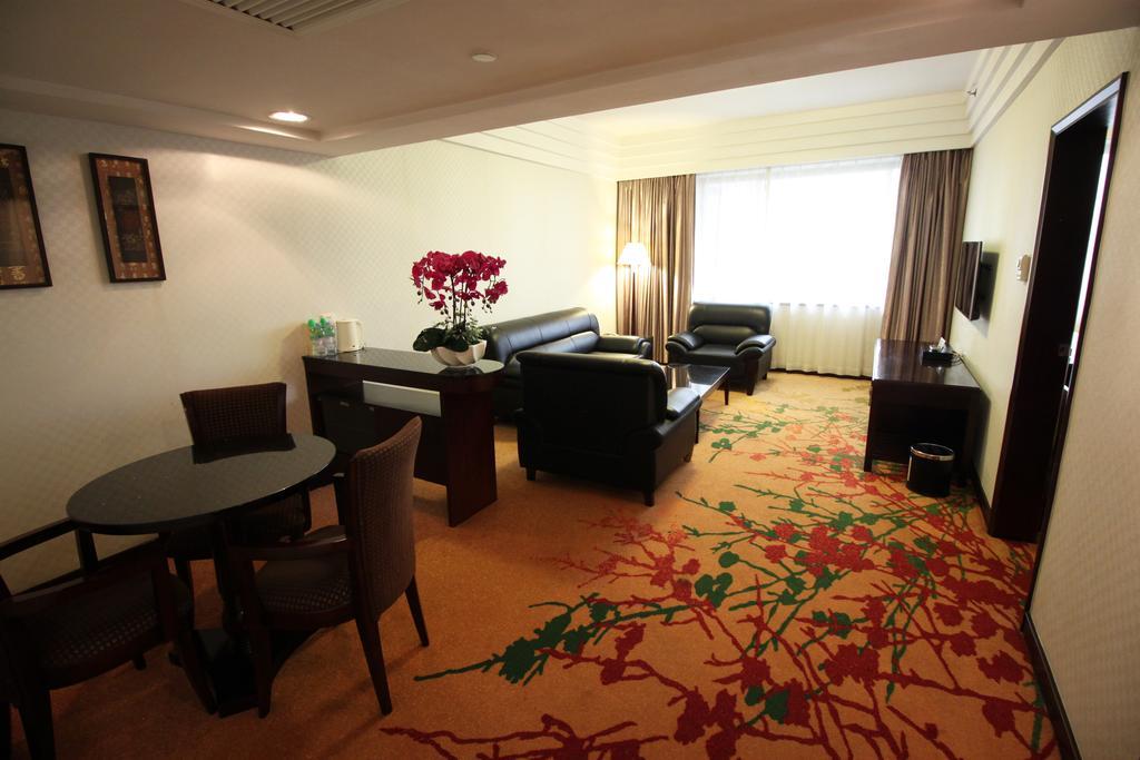 Guangzhou Hotel מראה חיצוני תמונה